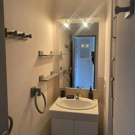 Apartment T2 Agreable Proche De La La Seyne-sur-Mer